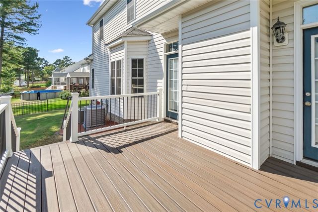 14460 Woodleigh Dr, Chester, VA 23831