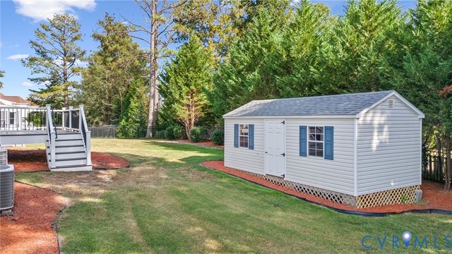 14460 Woodleigh Dr, Chester, VA 23831
