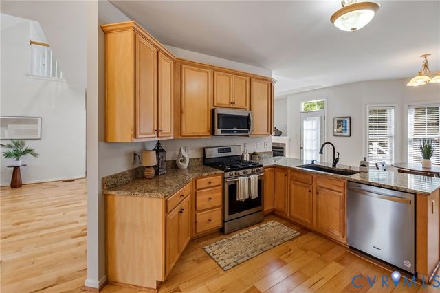 14460 Woodleigh Dr, Chester, VA 23831