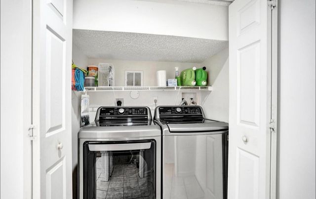 552 NW 208th Terrace, Pembroke Pines, FL 33029