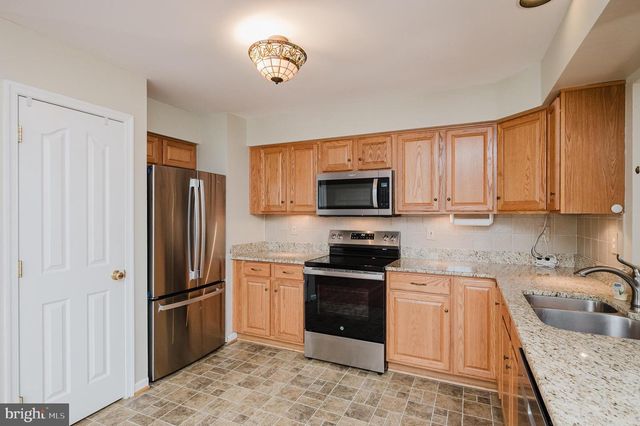 1114 E VIKING CT, Abingdon, MD 21009