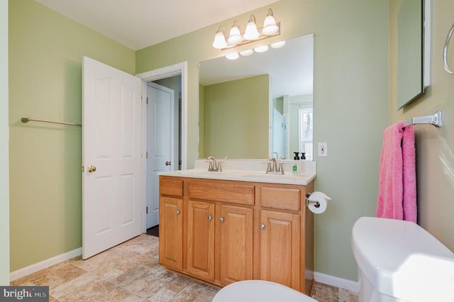 1114 E VIKING CT, Abingdon, MD 21009