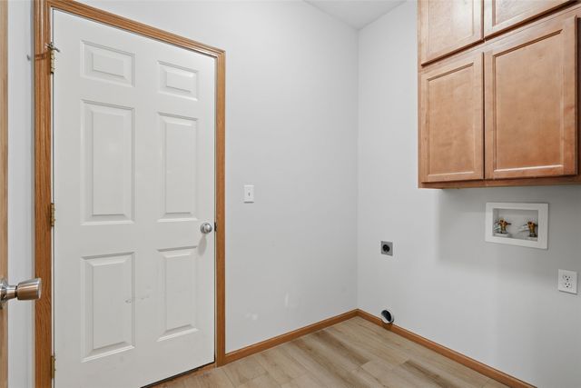 1623 Wolf Drive NW, Cedar Rapids, IA 52405