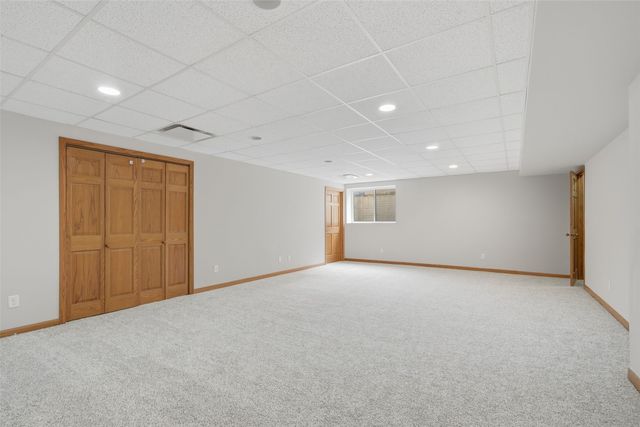1623 Wolf Drive NW, Cedar Rapids, IA 52405