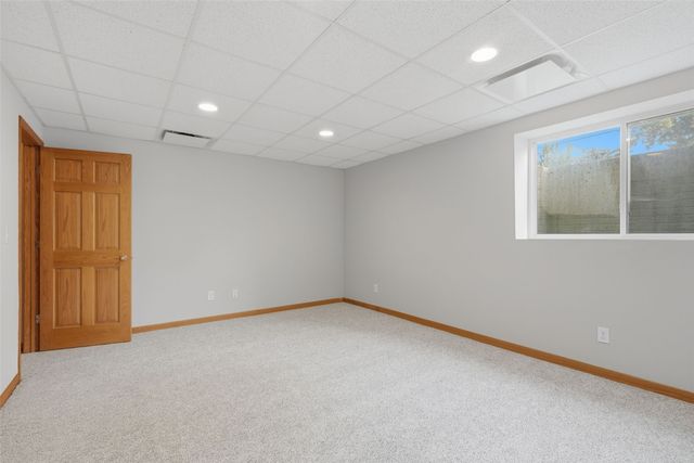 1623 Wolf Drive NW, Cedar Rapids, IA 52405