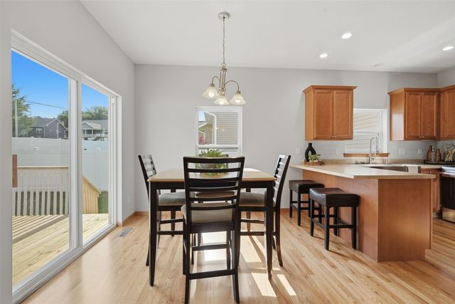 1623 Wolf Drive NW, Cedar Rapids, IA 52405