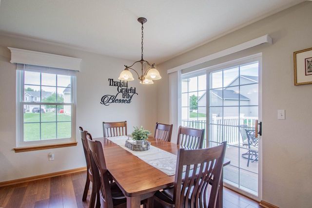 435 Crestwood DRIVE, Johnson Creek, WI 53038