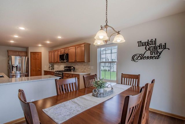 435 Crestwood DRIVE, Johnson Creek, WI 53038