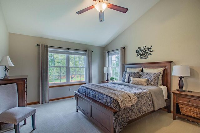 435 Crestwood DRIVE, Johnson Creek, WI 53038