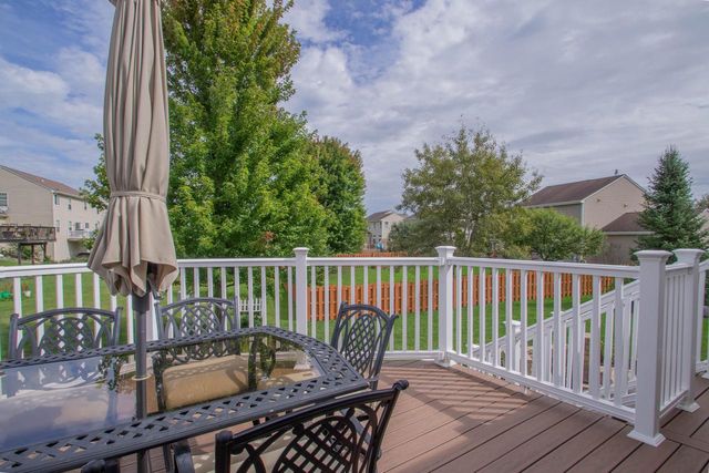 435 Crestwood DRIVE, Johnson Creek, WI 53038