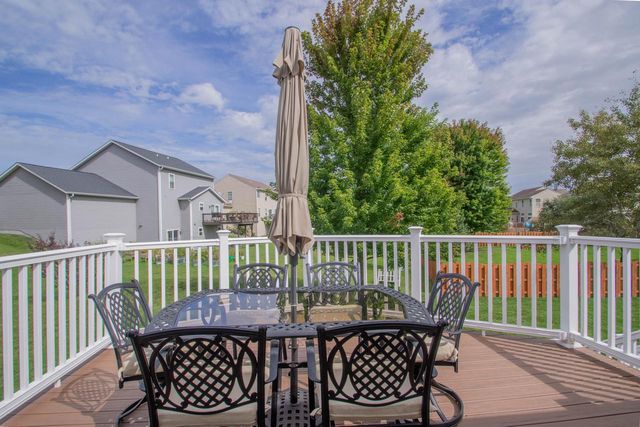 435 Crestwood DRIVE, Johnson Creek, WI 53038