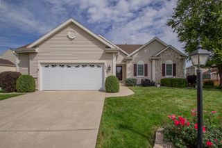 435 Crestwood DRIVE, Johnson Creek, WI 53038