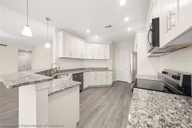 2104 Flower Terrace, Sebring, FL 33875