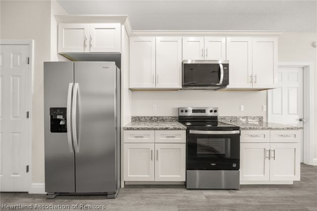 2104 Flower Terrace, Sebring, FL 33875