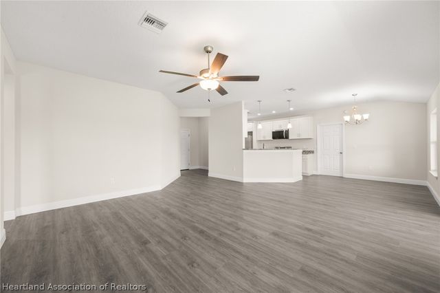 2104 Flower Terrace, Sebring, FL 33875