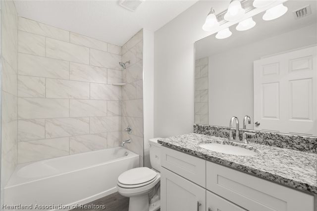 2104 Flower Terrace, Sebring, FL 33875