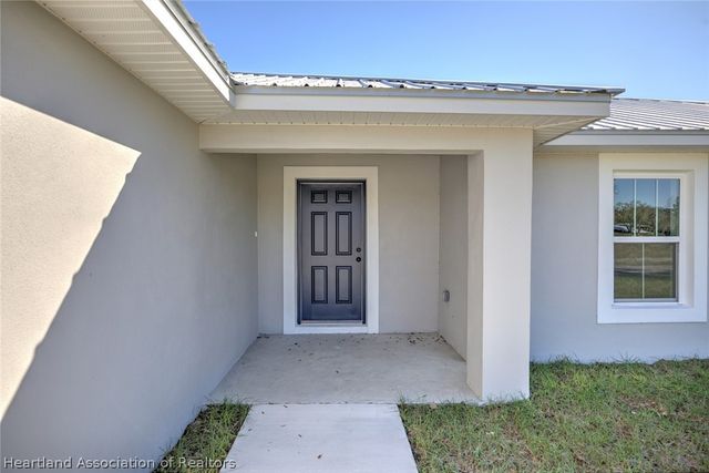 2104 Flower Terrace, Sebring, FL 33875