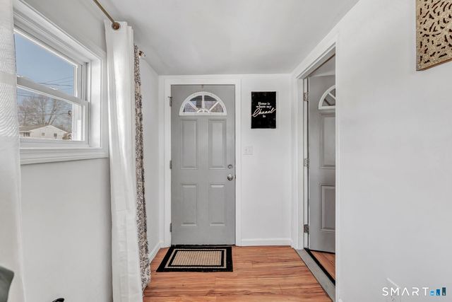 84 Eileen Road, West Haven, CT 06516