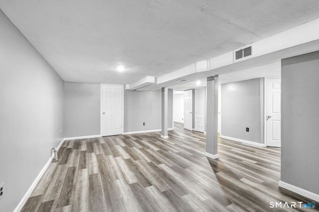 84 Eileen Road, West Haven, CT 06516