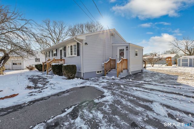 84 Eileen Road, West Haven, CT 06516