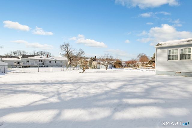 84 Eileen Road, West Haven, CT 06516