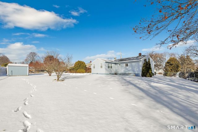 84 Eileen Road, West Haven, CT 06516