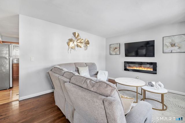 84 Eileen Road, West Haven, CT 06516