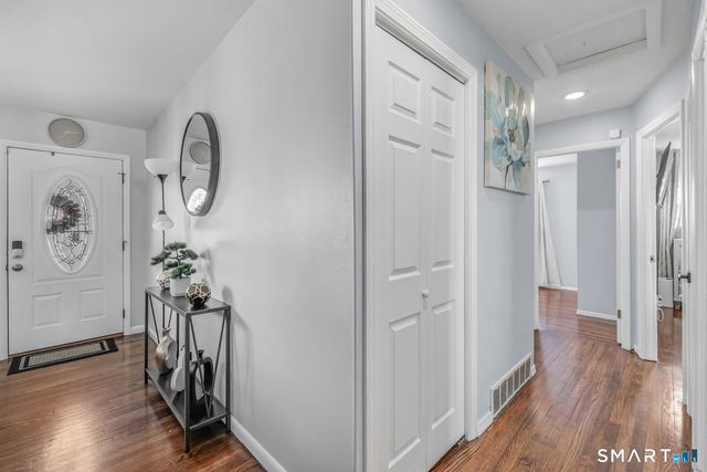 84 Eileen Road, West Haven, CT 06516