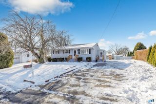 84 Eileen Road, West Haven, CT 06516