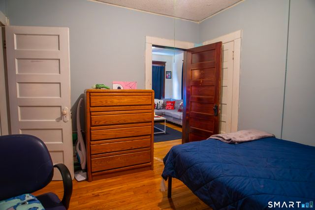 381 Congress Avenue, Waterbury, CT 06708