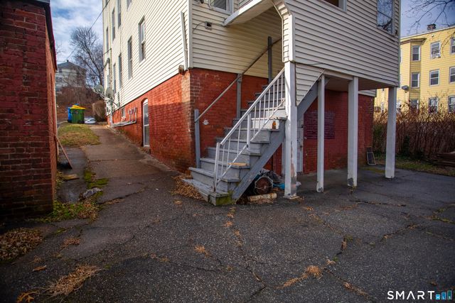 381 Congress Avenue, Waterbury, CT 06708