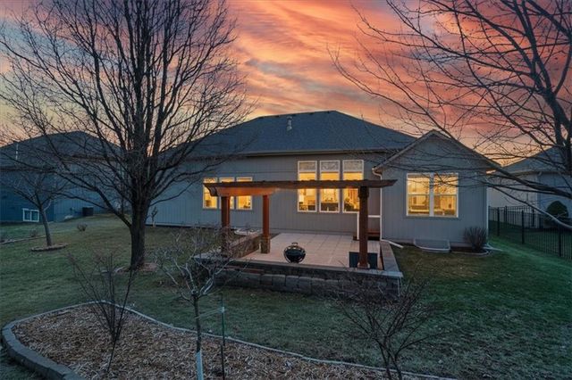 21936 W 175th Terrace, Olathe, KS 66062