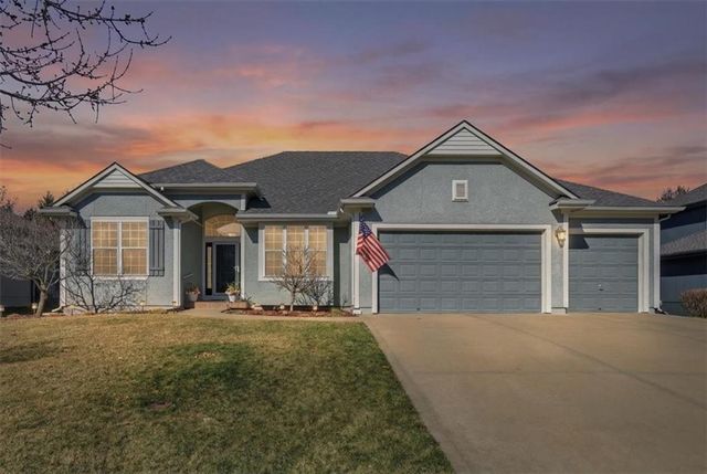 21936 W 175th Terrace, Olathe, KS 66062
