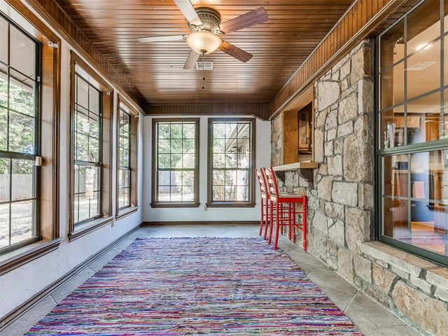 1300 NE 21st Place, Moore, OK 73160