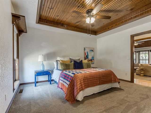 1300 NE 21st Place, Moore, OK 73160