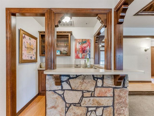 1300 NE 21st Place, Moore, OK 73160