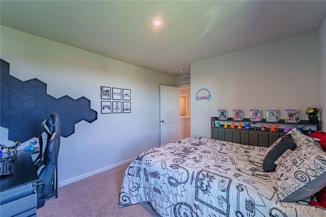 6740 Riverview Avenue, Middletown, OH 45042