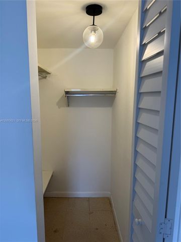 4845 NW 7th St 307-5, Miami, FL 33126