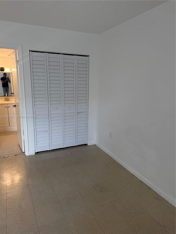 4845 NW 7th St 307-5, Miami, FL 33126