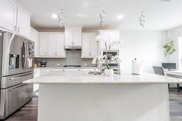 138 Sunray Creek Drive, Katy, TX 77493