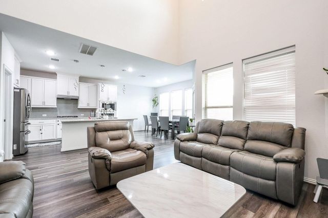 138 Sunray Creek Drive, Katy, TX 77493