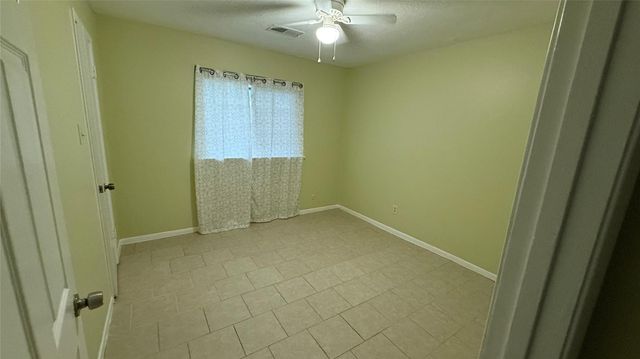 7706 Winter Glen Lane, Houston, TX 77072