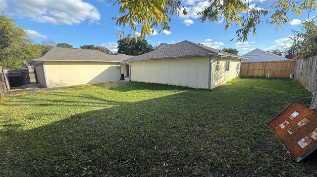 7706 Winter Glen Lane, Houston, TX 77072