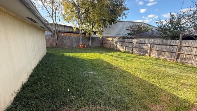 7706 Winter Glen Lane, Houston, TX 77072