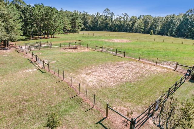 1690 Benton Store Road, Columbia, AL 36319