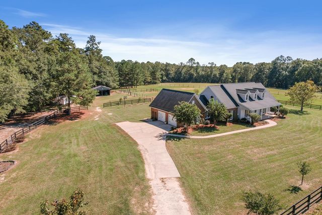 1690 Benton Store Road, Columbia, AL 36319