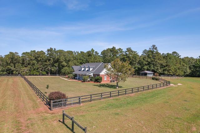 1690 Benton Store Road, Columbia, AL 36319