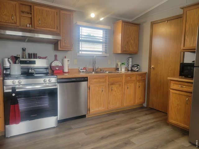 2200 37th St 102, Evans, CO 80620