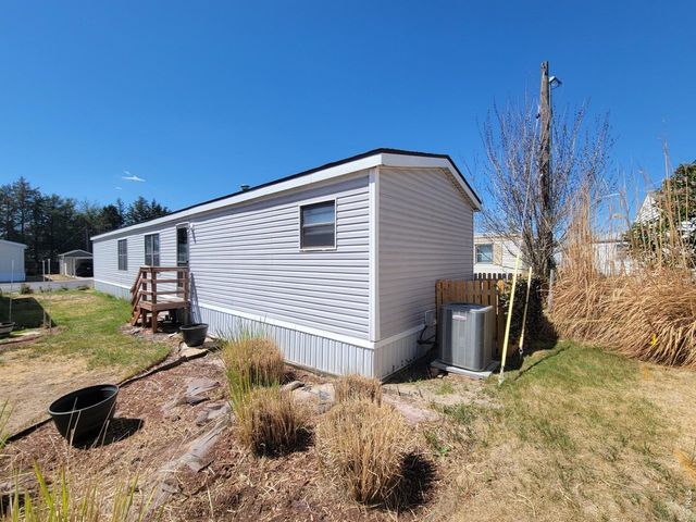 2200 37th St 102, Evans, CO 80620