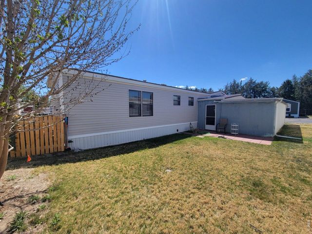 2200 37th St 102, Evans, CO 80620